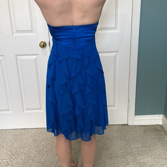 Strapless ruffle dress - Picture 3 of 6